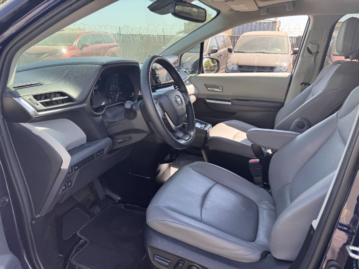 2022 TOYOTA SIENNA - Image 5