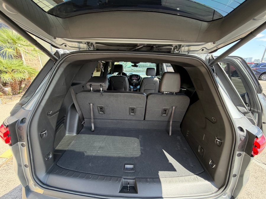 Used 2023 Chevrolet Traverse 2LT - BraunAbility Side Entry In Floor Automatic Ramp