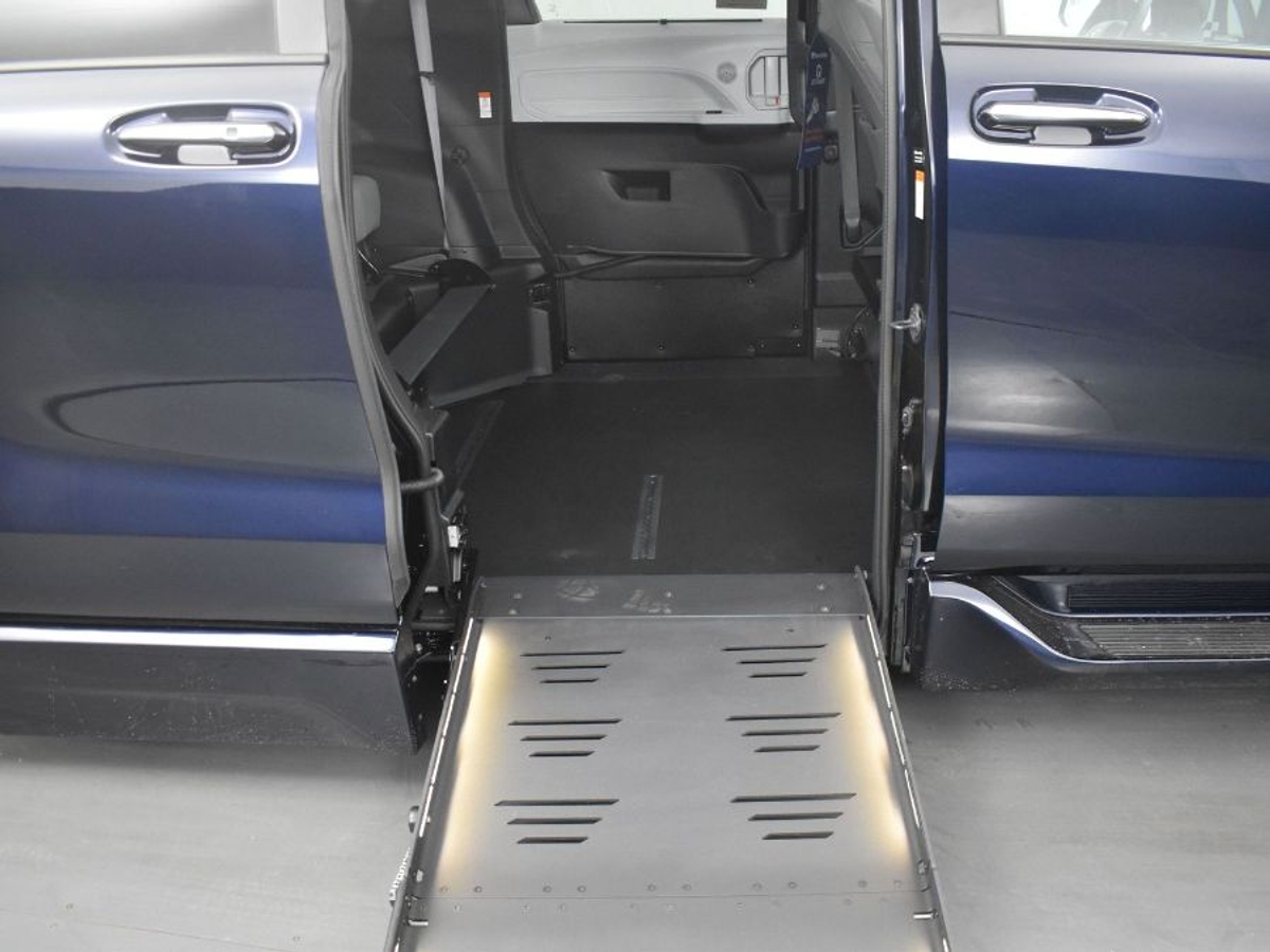 2025 TOYOTA SIENNA - Image 12