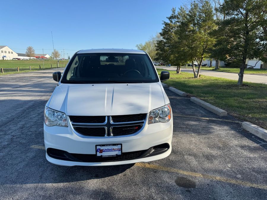 Used 2019 Dodge Grand Caravan SE - International Mobility Commercial Rear Entry Entry Fold Out Manual Ramp