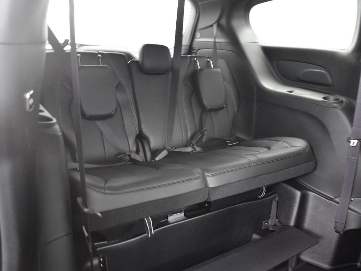 2025 CHRYSLER PACIFICA - Image 10