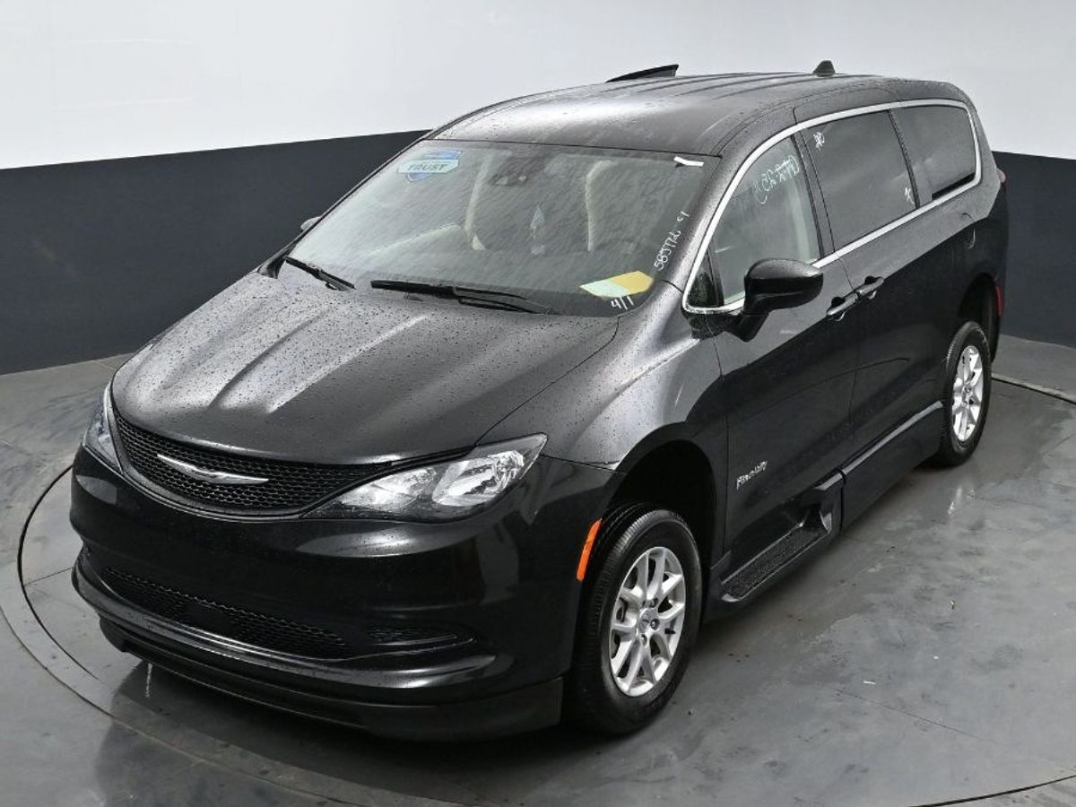 2023 CHRYSLER VOYAGER - Image 13