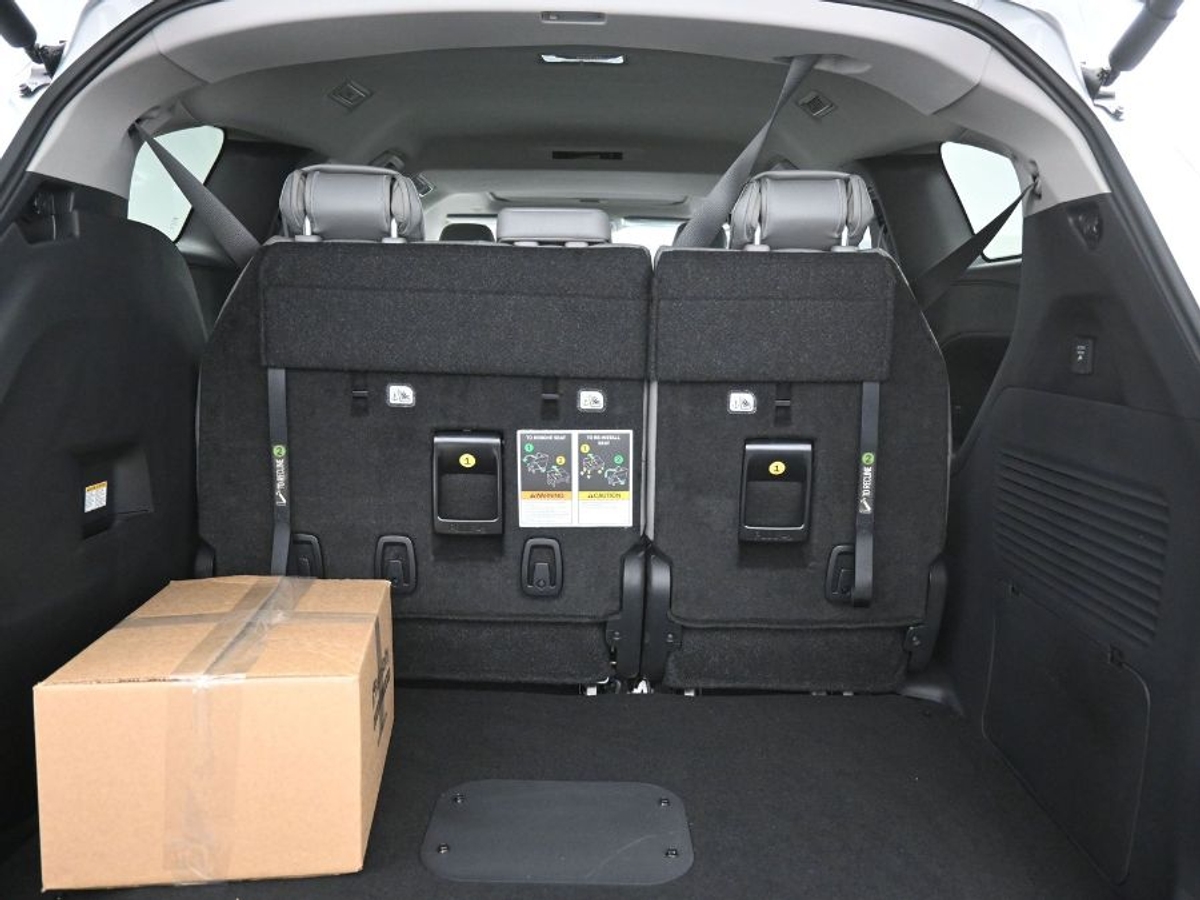 2025 TOYOTA SIENNA - Image 14