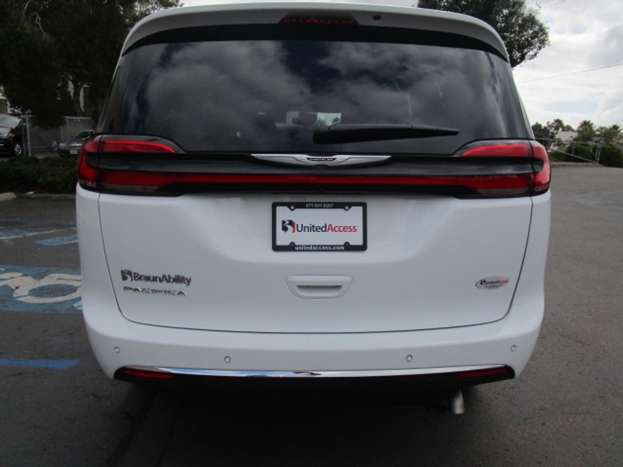 Used 2024 Chrysler Pacifica Touring L - BraunAbility Side Entry Entry In Floor Automatic Ramp