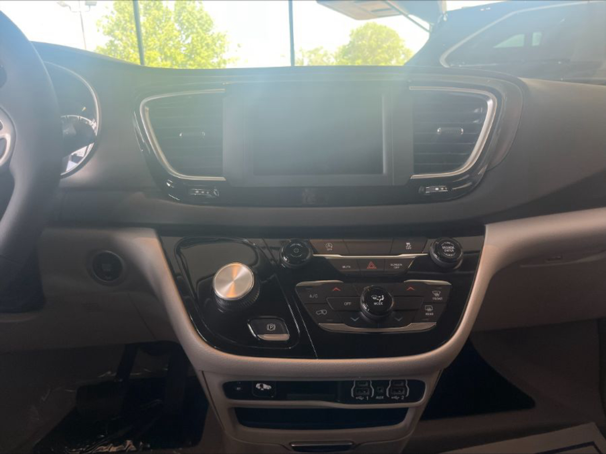 2022 CHRYSLER VOYAGER - Image 10