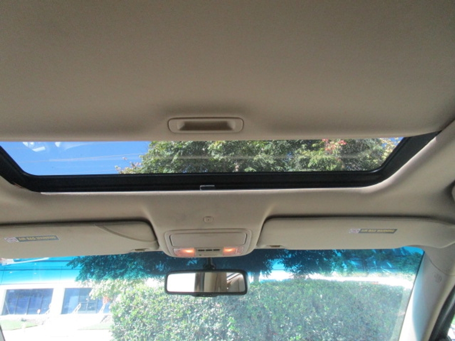 Used 2008 Honda Odyssey EX-L - BraunAbility Side Entry In Floor Automatic Ramp