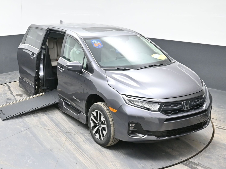 New 2026 Honda Odyssey EX-L - BraunAbility Side Entry Entry In Floor Automatic Ramp