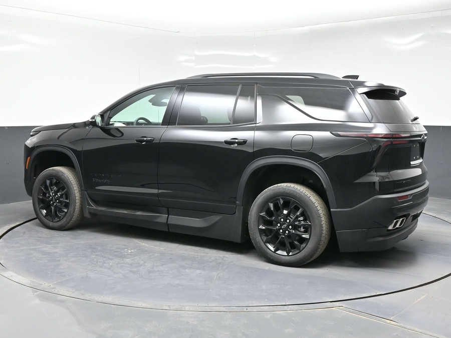 New 2026 Chevrolet Traverse 1LT Midnight - BraunAbility Side Entry In Floor Automatic Ramp