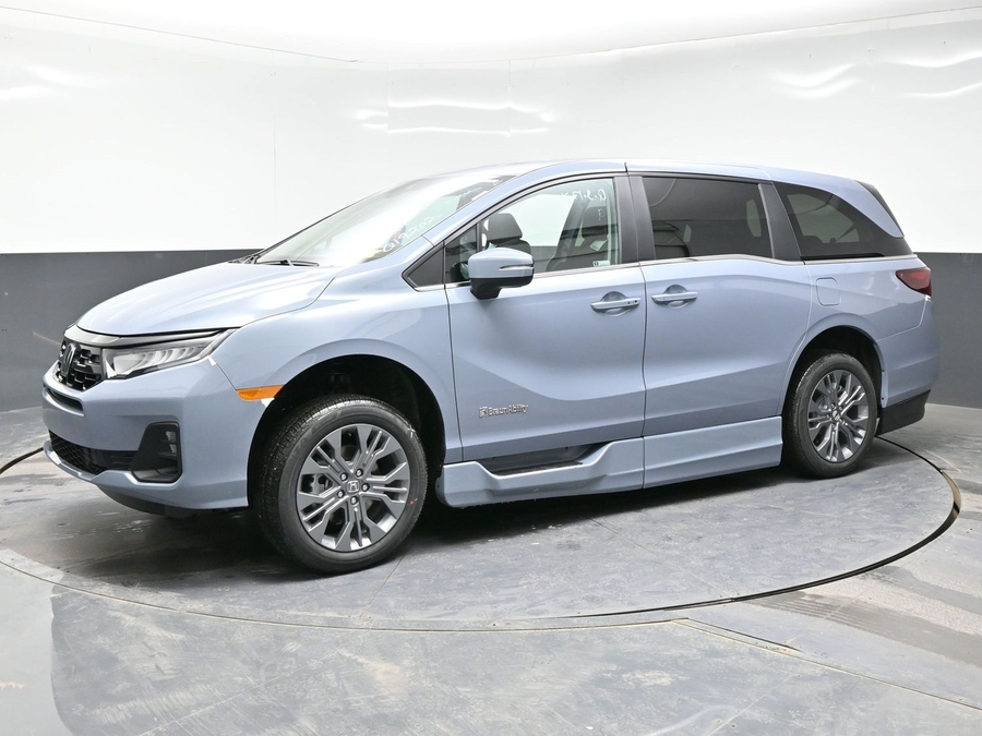 New 2026 Honda Odyssey Touring - BraunAbility Side Entry In Floor Automatic Ramp