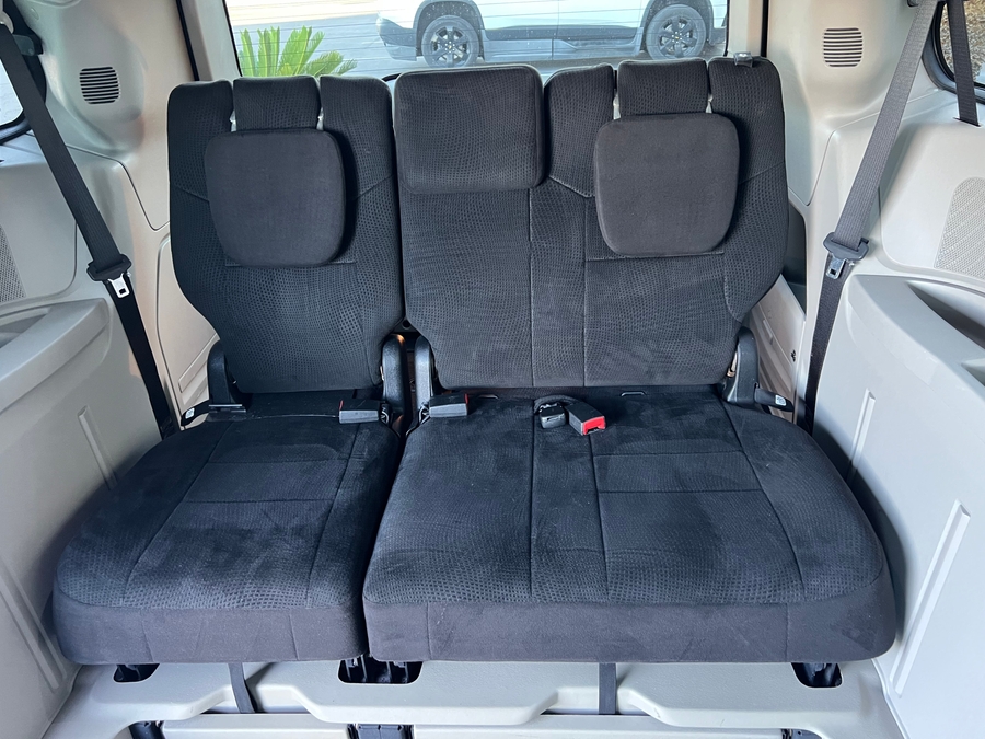 Used 2012 Dodge Grand Caravan SXT - BraunAbility Side Entry Entry Fold Out Automatic Ramp