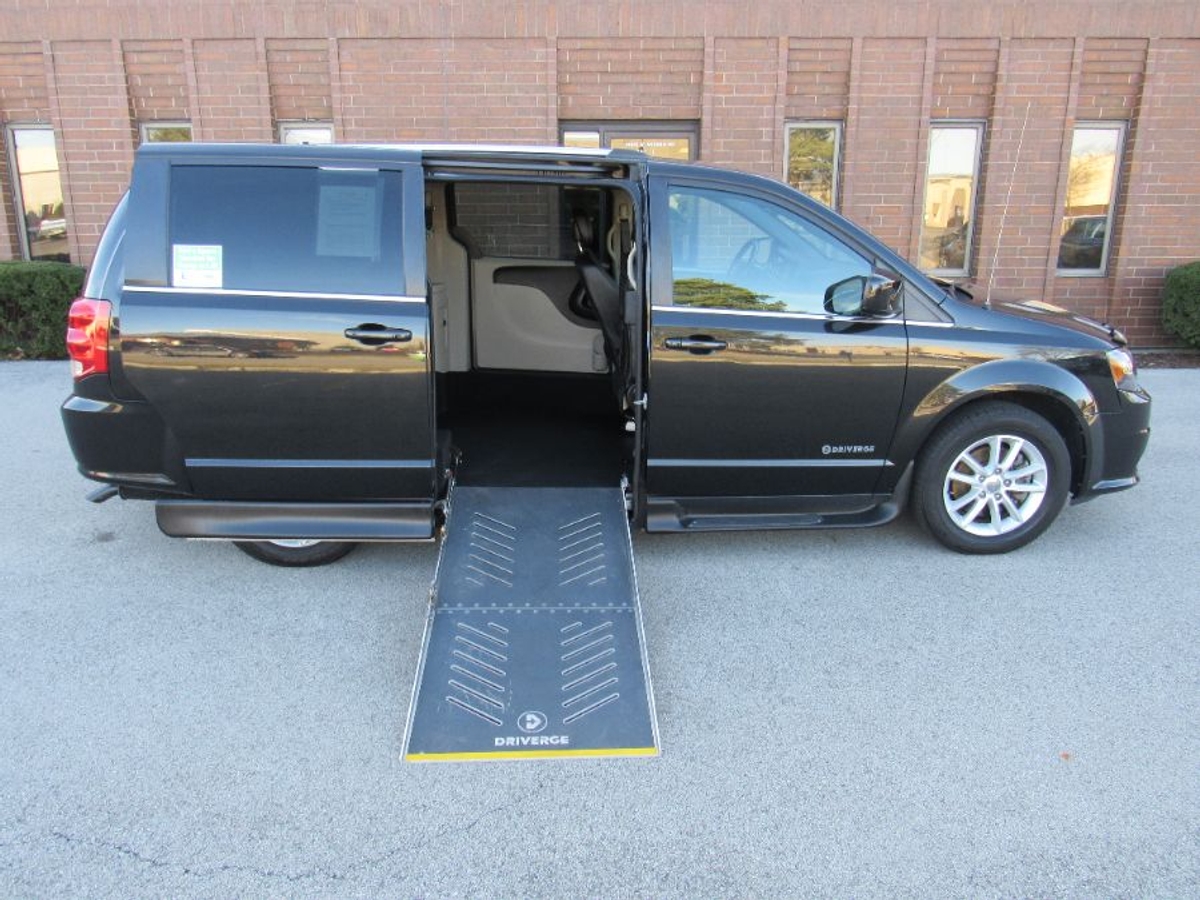 2020 Dodge Grand Caravan SXT's photo