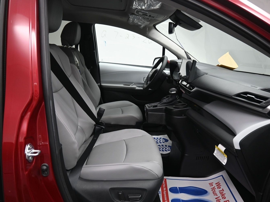 Red Toyota Sienna image number 8