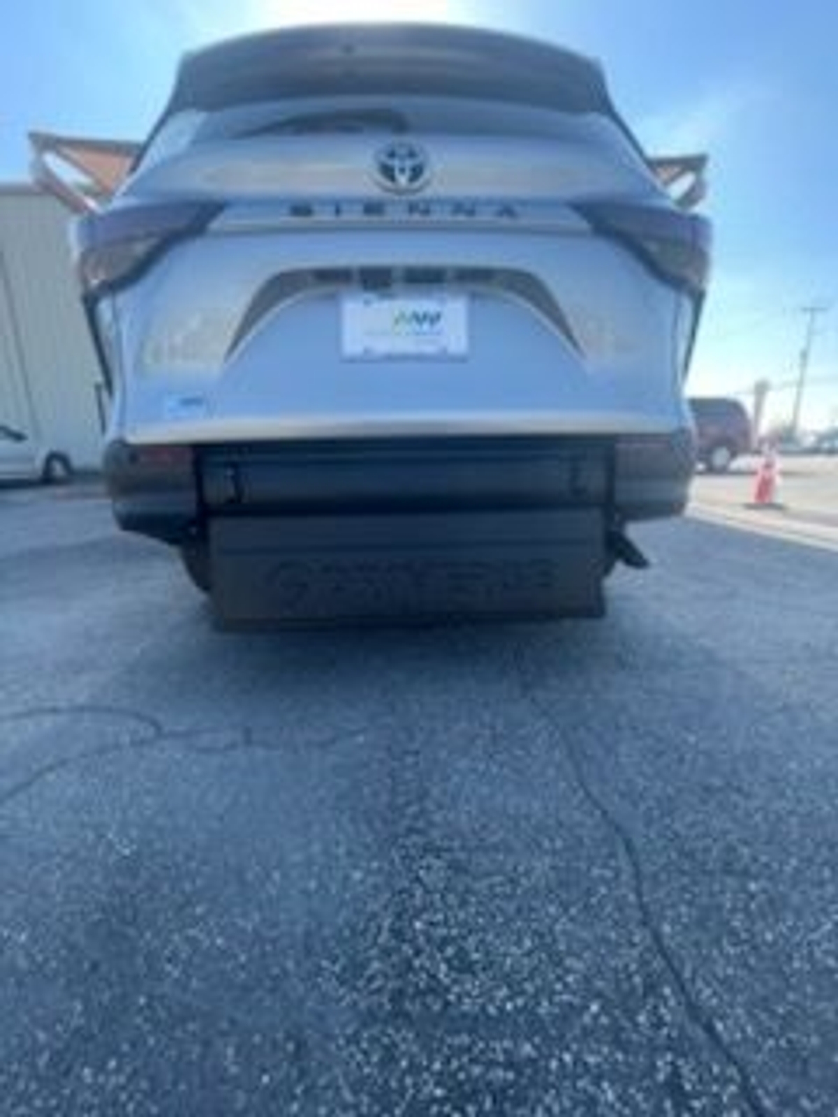 2024 TOYOTA SIENNA - Image 8