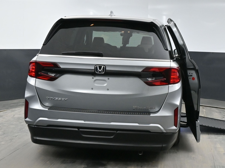New 2026 Honda Odyssey EX-L - BraunAbility Side Entry Entry In Floor Automatic Ramp