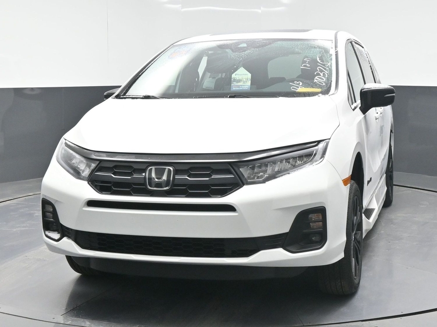 New 2026 Honda Odyssey Sport - BraunAbility Side Entry In Floor Automatic Ramp