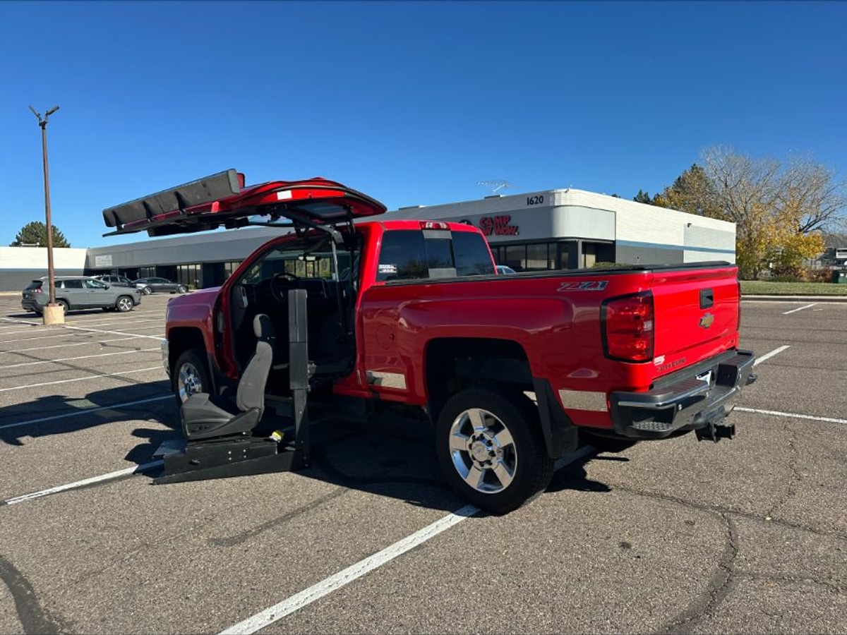 2016 CHEVROLET SILVERADO - Image 11