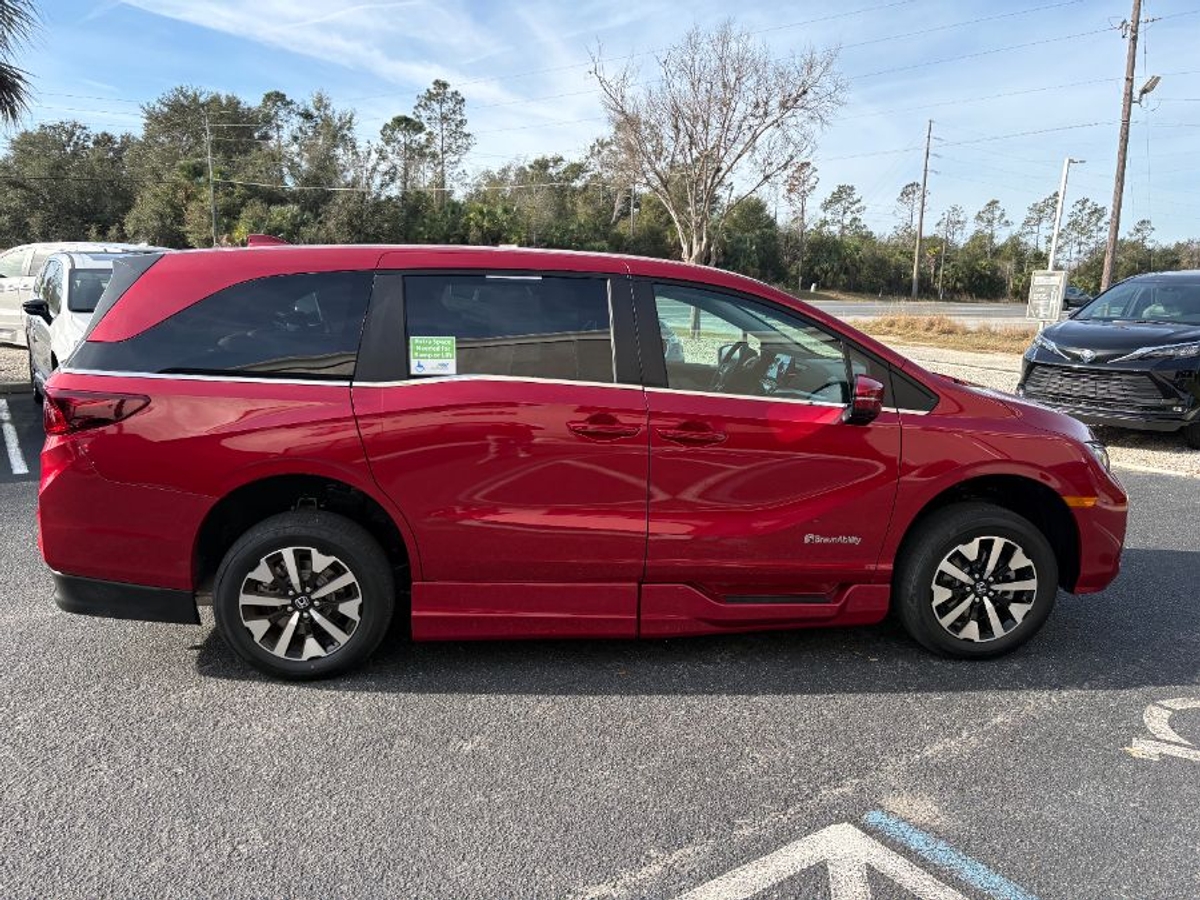 2026 Honda Odyssey EX-L's photo