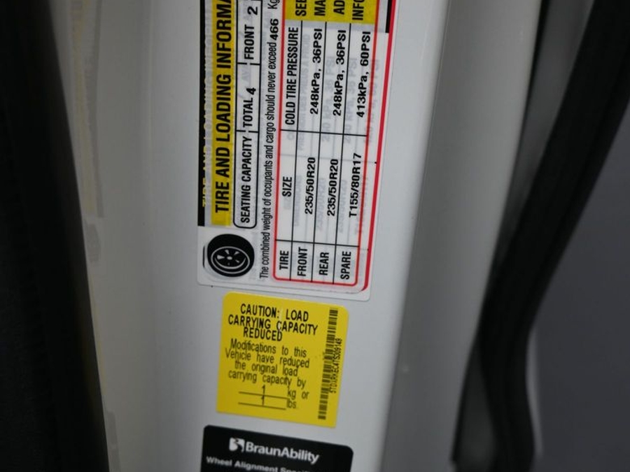 New 2026 Toyota Sienna Hybrid XSE Sport - BraunAbility Side Entry Fold Out Automatic Ramp