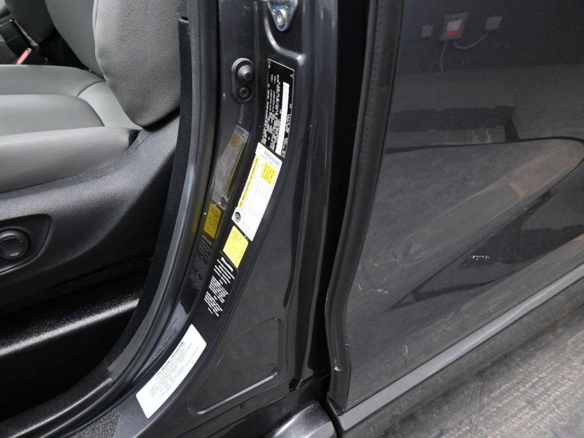 2025 TOYOTA SIENNA - Image 15