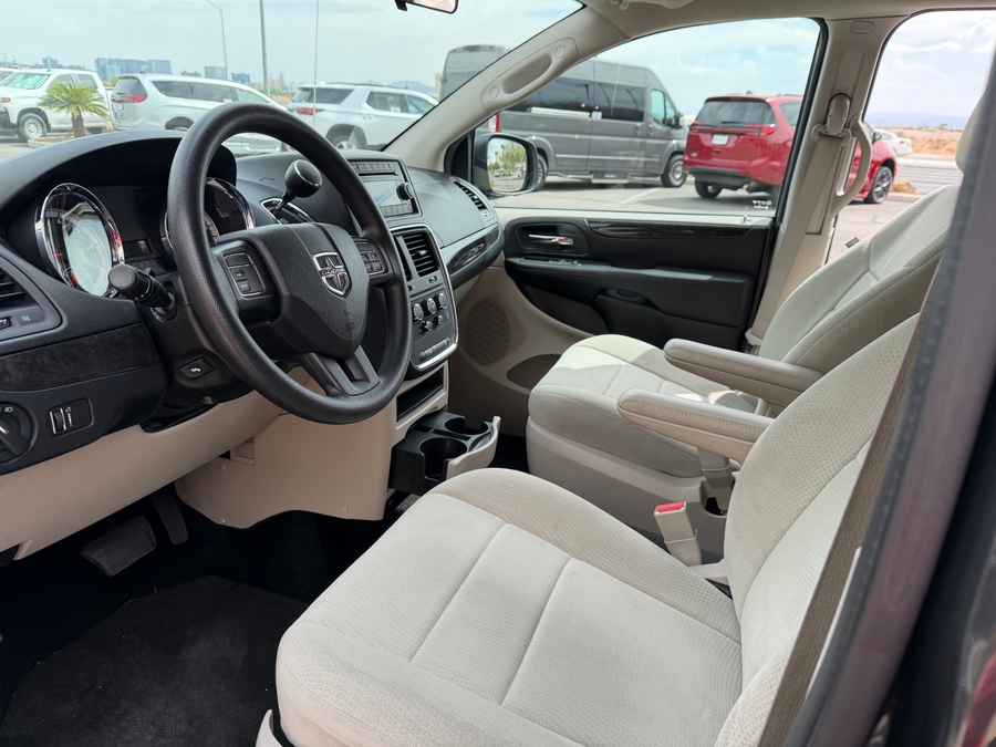 2012 Dodge Grand Caravan SXT - Photo 9