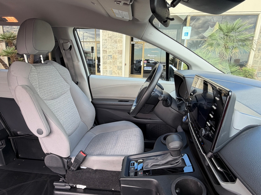 Used 2024 Toyota Sienna Hybrid LE Base - BraunAbility Side Entry Fold Out Automatic Ramp