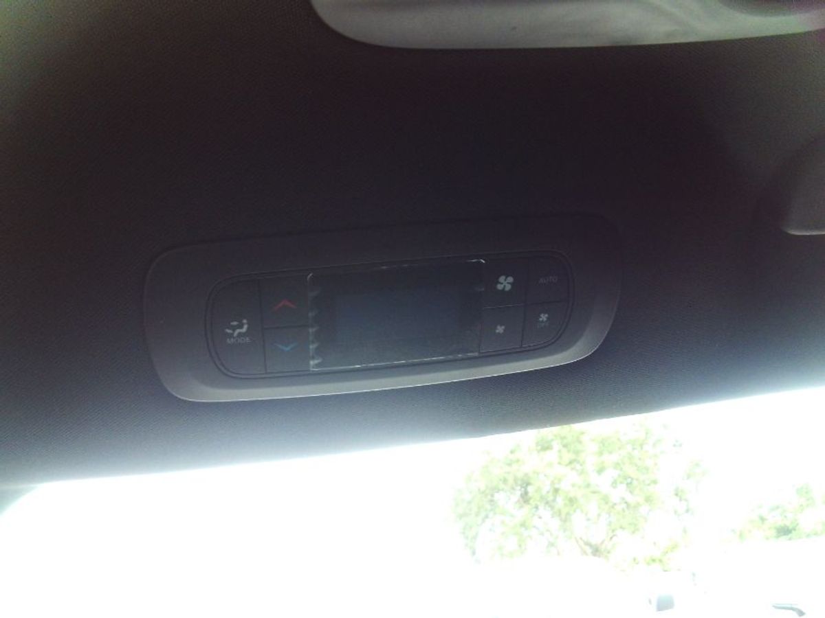 2025 CHRYSLER PACIFICA - Image 16