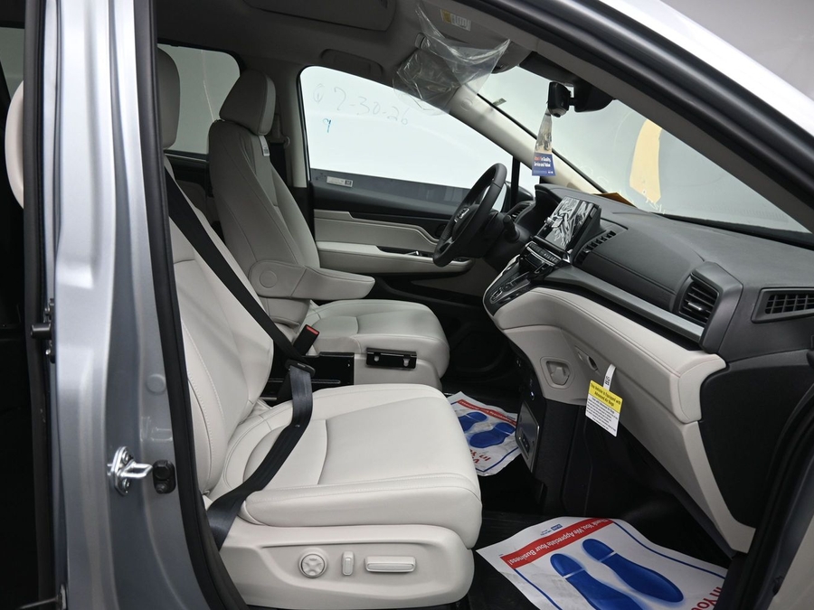 New 2026 Honda Odyssey EX-L - BraunAbility Side Entry In Floor Automatic Ramp