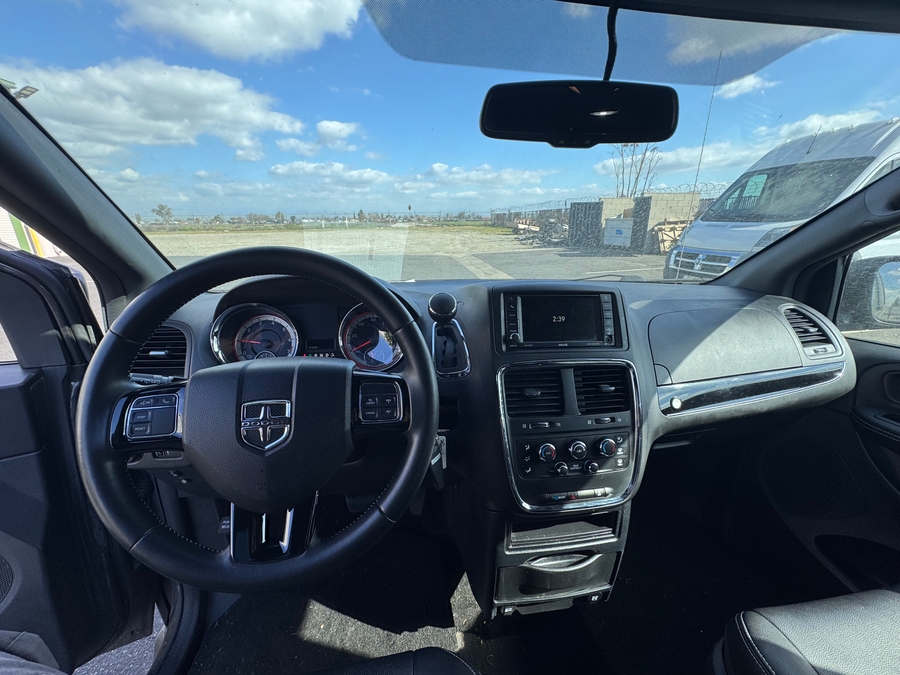 2016 DODGE GRAND CARAVAN - Image 7