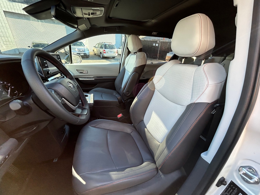 Used 2024 Toyota Sienna Hybrid XSE - VMI Side Entry Entry In Floor Automatic Ramp