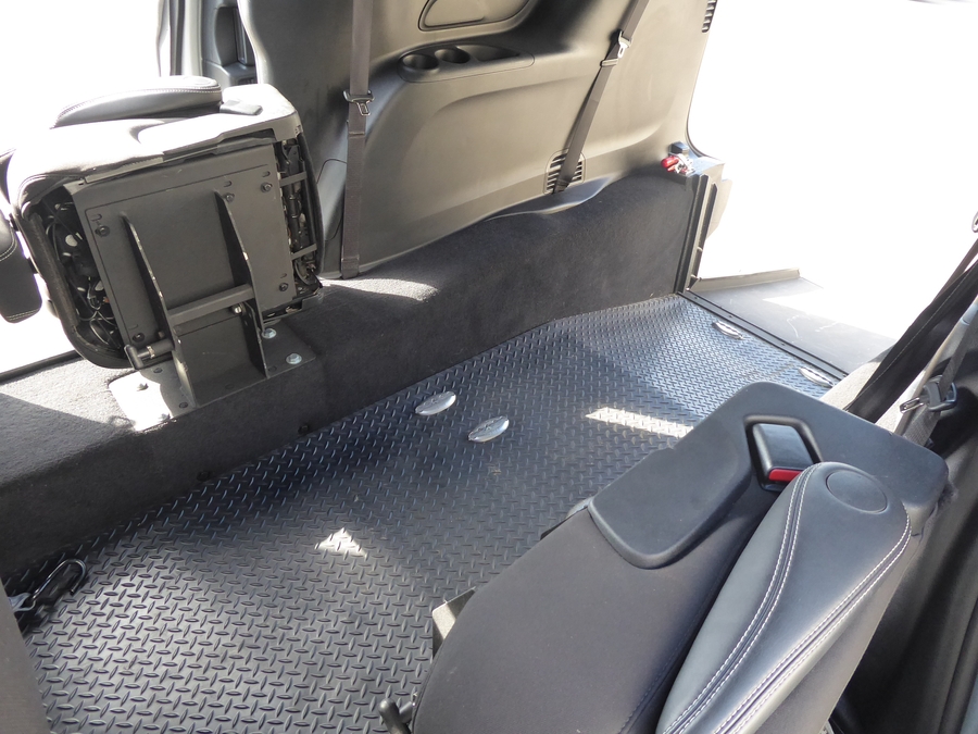 Used 2024 Chrysler Pacifica Touring - ATS Rear Entry Fold Out Manual Ramp
