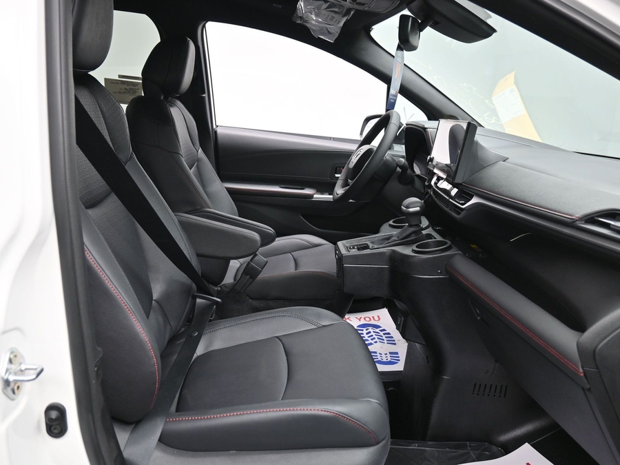 New 2025 Toyota Sienna Hybrid XSE Sport - BraunAbility Side Entry Entry In Floor Automatic Ramp