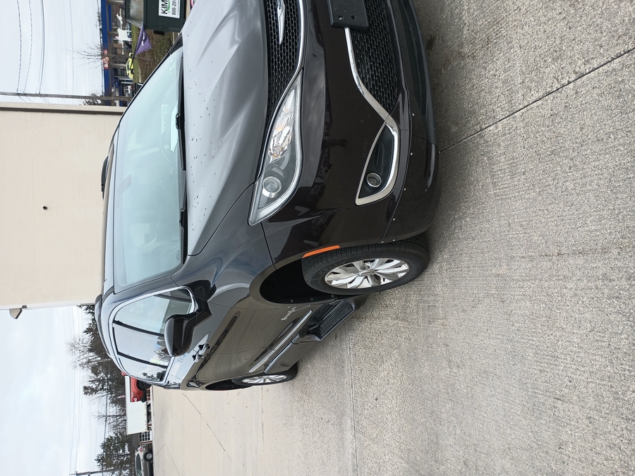 Brown Chrysler Pacifica image number 5