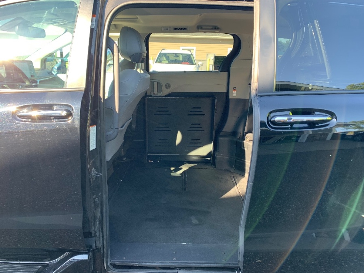 2021 TOYOTA SIENNA - Image 22