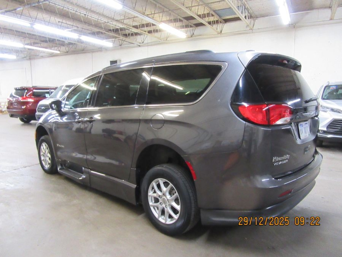 2021 CHRYSLER VOYAGER - Image 12