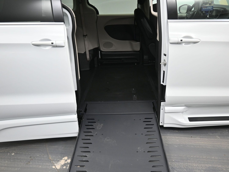 Used 2023 Chrysler Voyager LX - BraunAbility Side Entry Entry In Floor Automatic Ramp