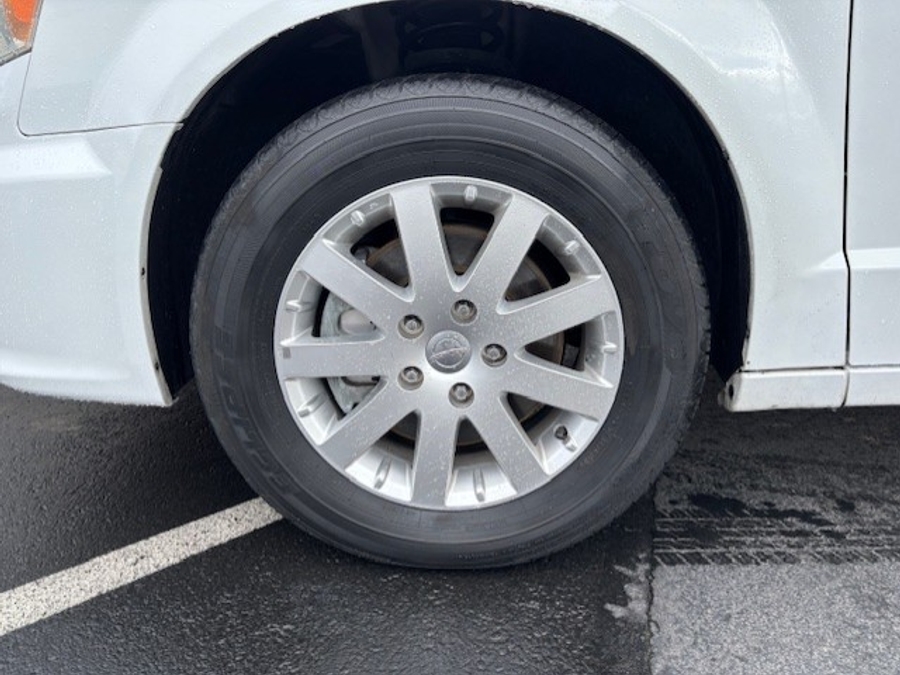 Used 2014 Chrysler Town and Country Touring - AMS Rear Entry Entry Fold Out Manual Ramp