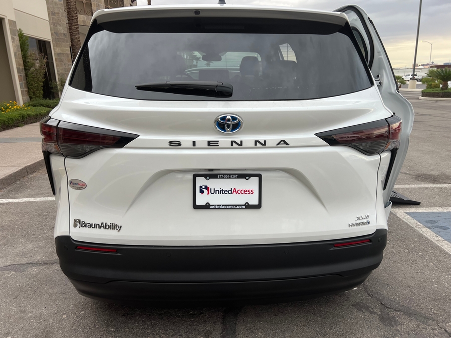 Used 2024 Toyota Sienna Hybrid XLE Base - BraunAbility Side Entry Entry Fold Out Automatic Ramp