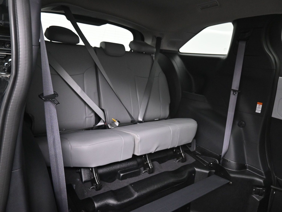 Black Toyota Sienna image number 9