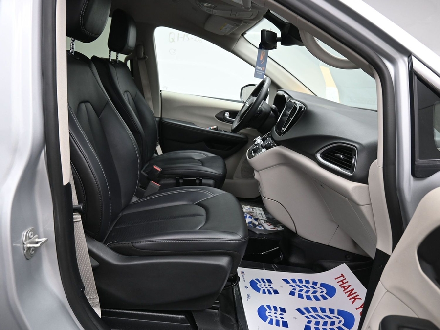 Used 2024 Chrysler Pacifica Touring L - BraunAbility Side Entry Entry In Floor Automatic Ramp