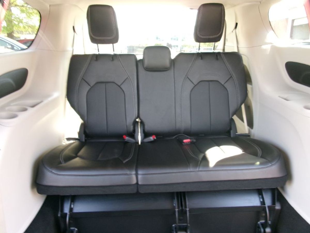 2024 CHRYSLER PACIFICA - Image 20