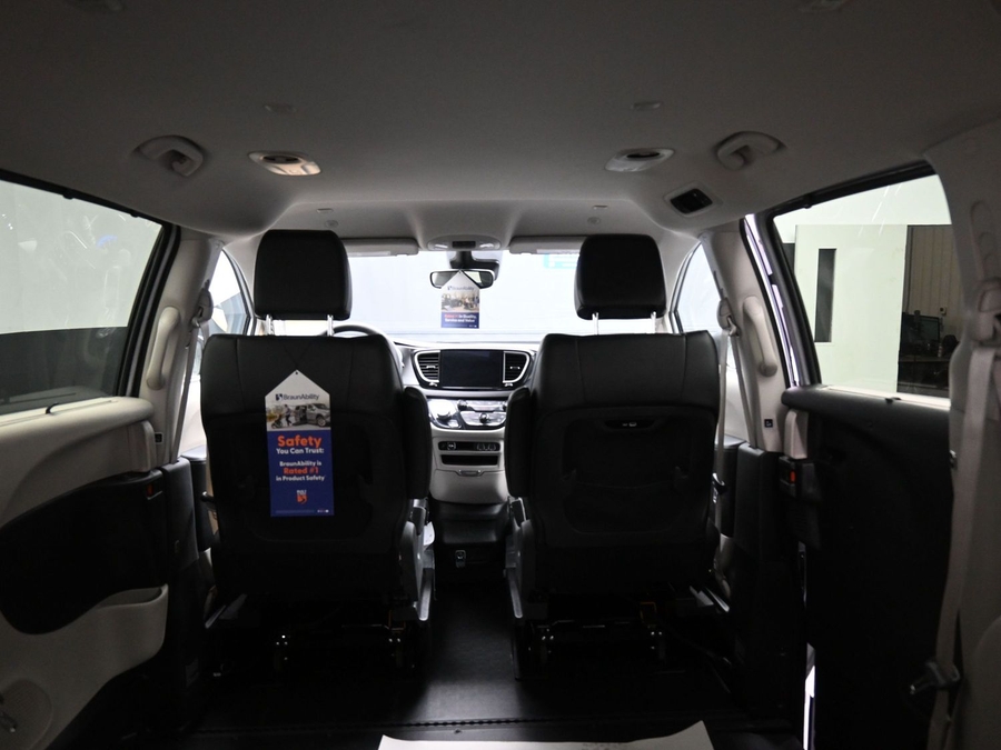 Used 2024 Chrysler Pacifica Touring L - BraunAbility Side Entry Entry In Floor Automatic Ramp