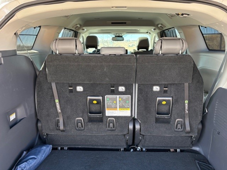 Used 2021 Toyota Sienna Hybrid Limited - BraunAbility Side Entry Entry Fold Out Automatic Ramp