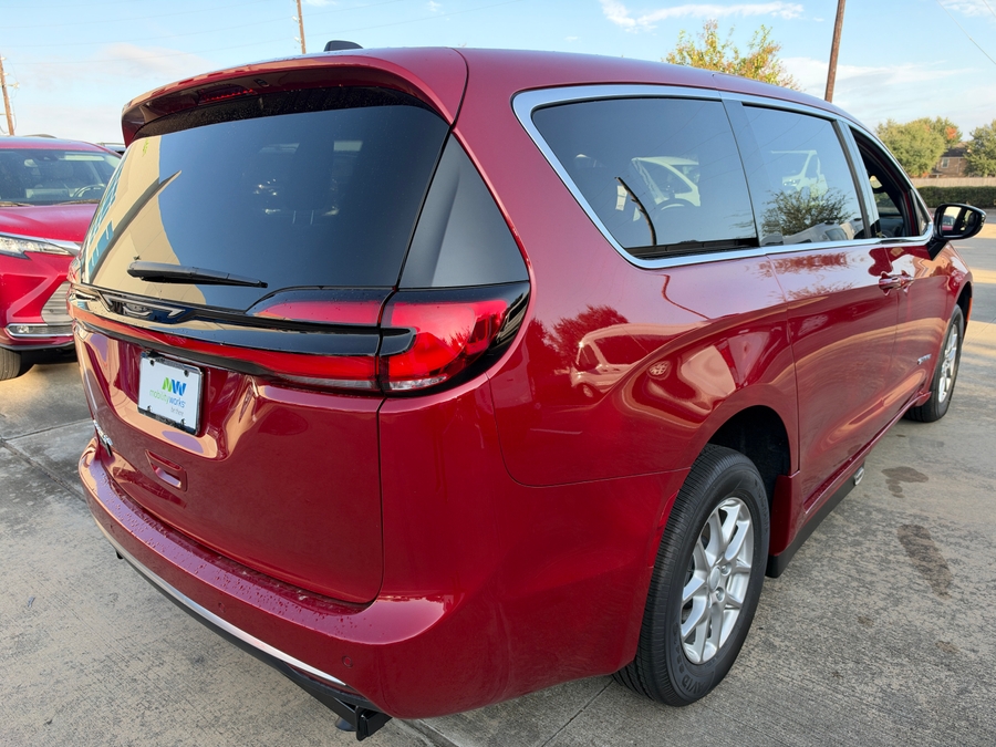 Red Chrysler Pacifica image number 2
