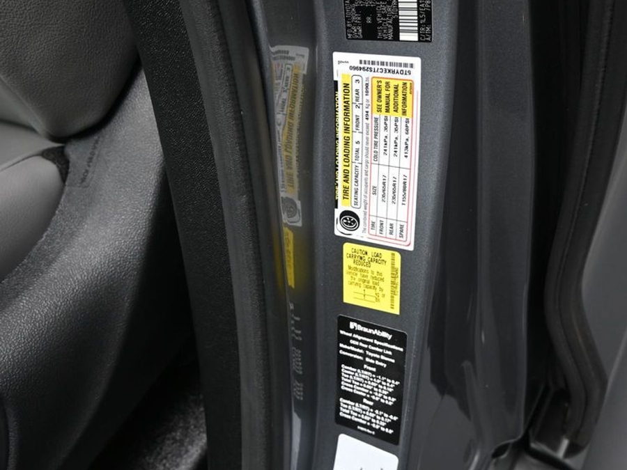 New 2026 Toyota Sienna Hybrid XLE Add - BraunAbility Side Entry Entry Fold Out Automatic Ramp