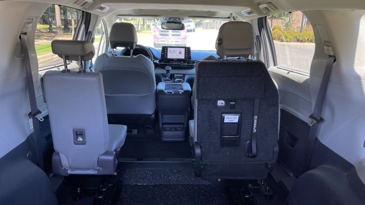 2024 TOYOTA SIENNA - Image 15