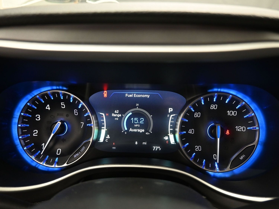 Black Chrysler Pacifica image number 12