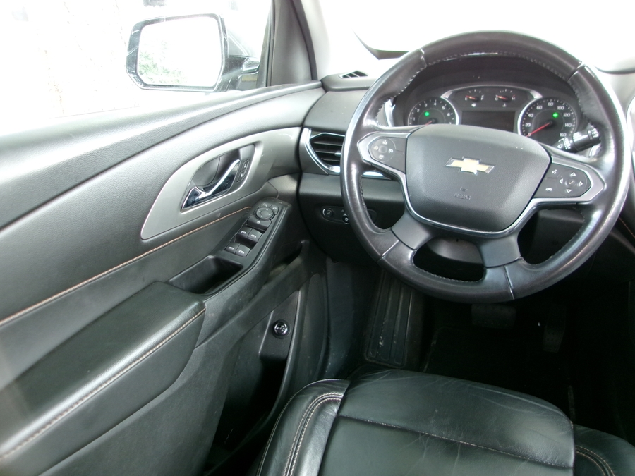  Chevrolet Traverse image number 5