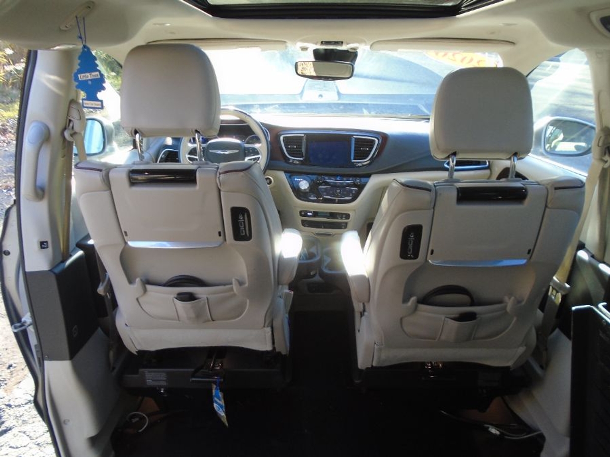 2020 CHRYSLER PACIFICA - Image 6