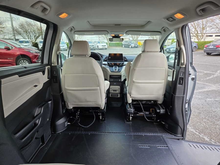 Used 2025 Honda Odyssey EX-L - BraunAbility Side Entry Entry In Floor Automatic Ramp