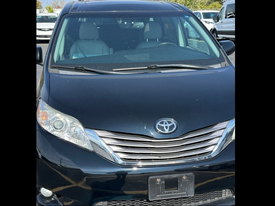 Used 2017 Toyota Sienna XLE Base - FR Conversions Rear Entry Entry Fold Out Manual Ramp